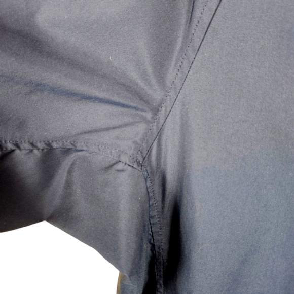 Men's Adidas waterproof Short-Sleeved Golf Overshirt, Size M - Picture 12 of 13